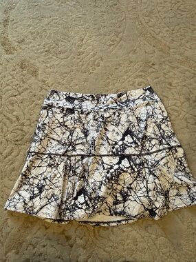 Comfort Stretch White and Black Abstract Print Skirt
